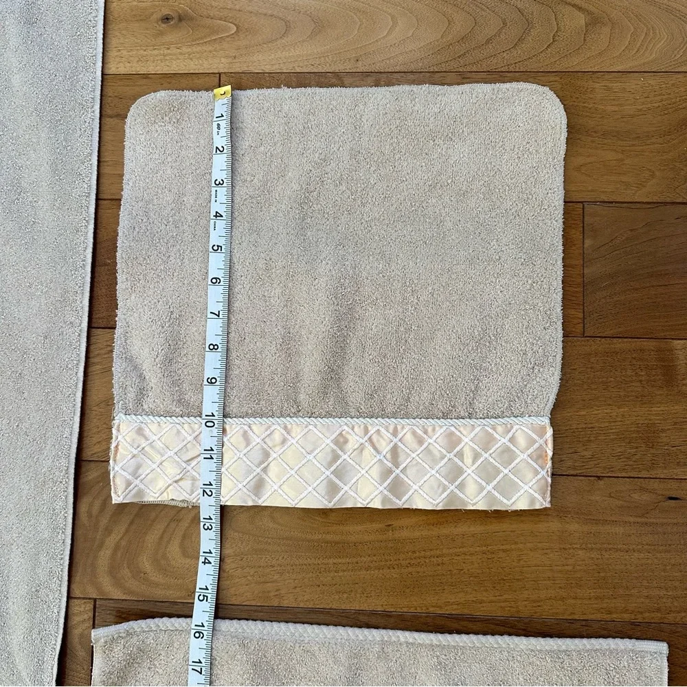 Vintage towel set of 3 towels. Made in USA